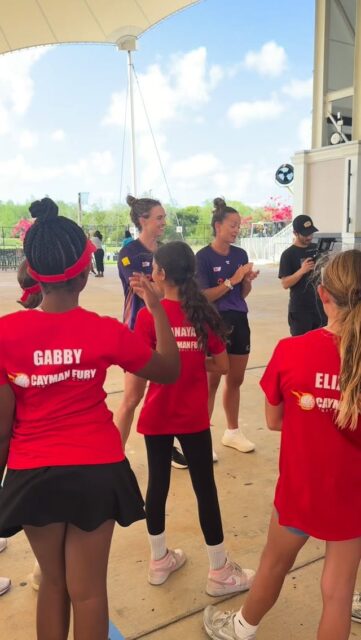 What an incredible opportunity it was to train with @gabsimpson and @katiewalker_bbr on Friday as part of our @intlnetballclassic weekend 🏐

Spending an hour with two Queensland @firebirdsqld professional players was a true privilege — one our girls and coaches absolutely loved and won’t forget anytime soon.

Thank you both for giving your time and energy to our club and a huge thank you to Allister @intlnetballclassic for making it all happen! 🙌  #caymanfury #caymanfuryontour