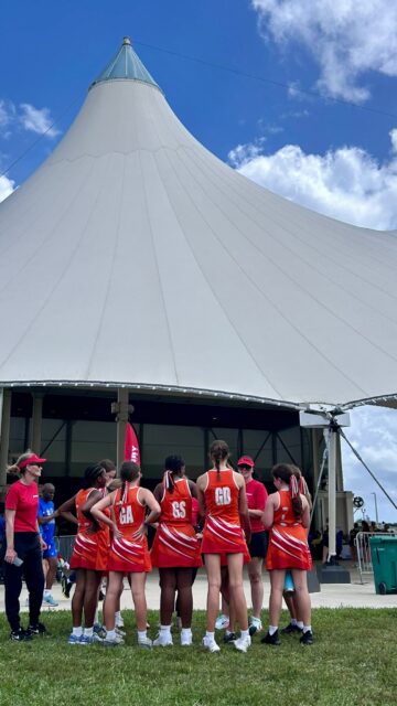 We are so proud of our U14 team, who played their hearts out at the @intlnetballclassic tournament last weekend and gained valuable experience to take into future games.

With limited scheduled match time in the tournament, the Fury team worked to secure two extra friendlies to maximise court time — one leading to a memorable PA announcement that had everyone laughing (IYKYK!)

A huge thank you to @realbedfordnetball, Future Academy, the tournament bench officials and umpires, and the Real Bedford coaches for stepping in to umpire as well. 

Most importantly, the girls created lasting memories, experienced great netball, and continued to grow together as a team. We couldn’t be prouder of them! 🧡#caymanfury #caymanfuryontour